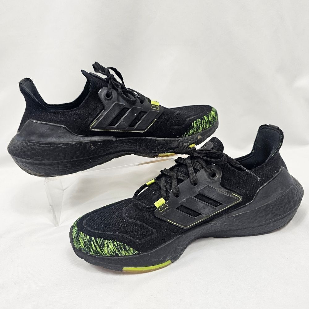 Adidas Ultra Boost 22 Running Shoes in Black - Size 10.5
